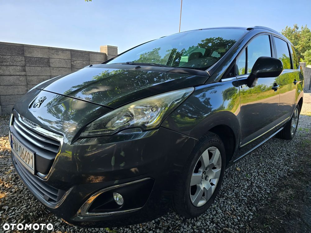 Peugeot 5008 1.6 HDi Style 7os - 8