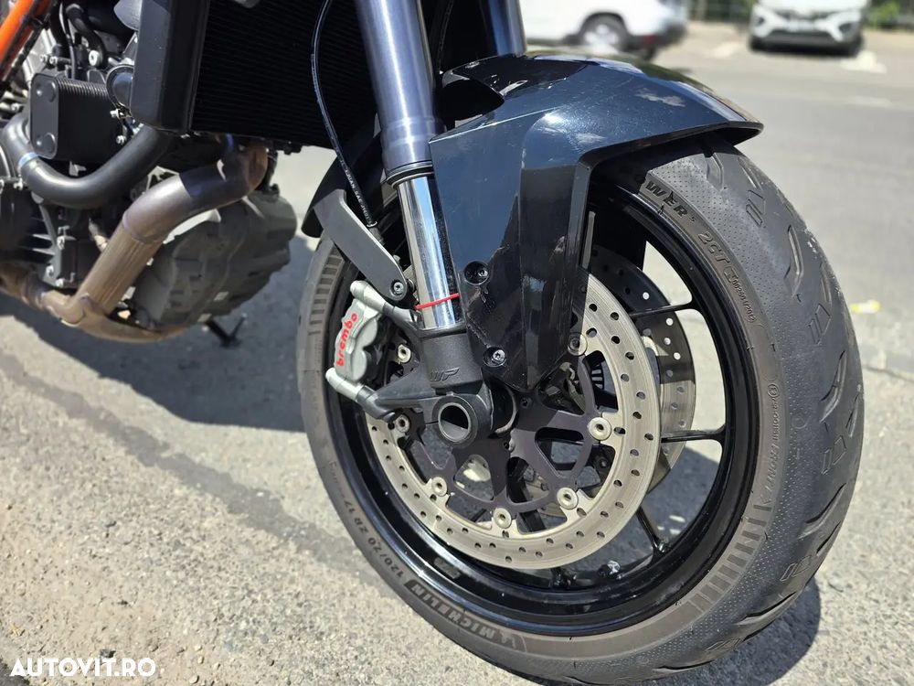 KTM 1290 Super Duke R - 8