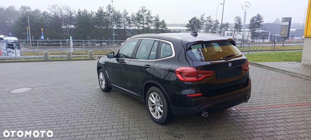 BMW X3 sDrive18d - 29