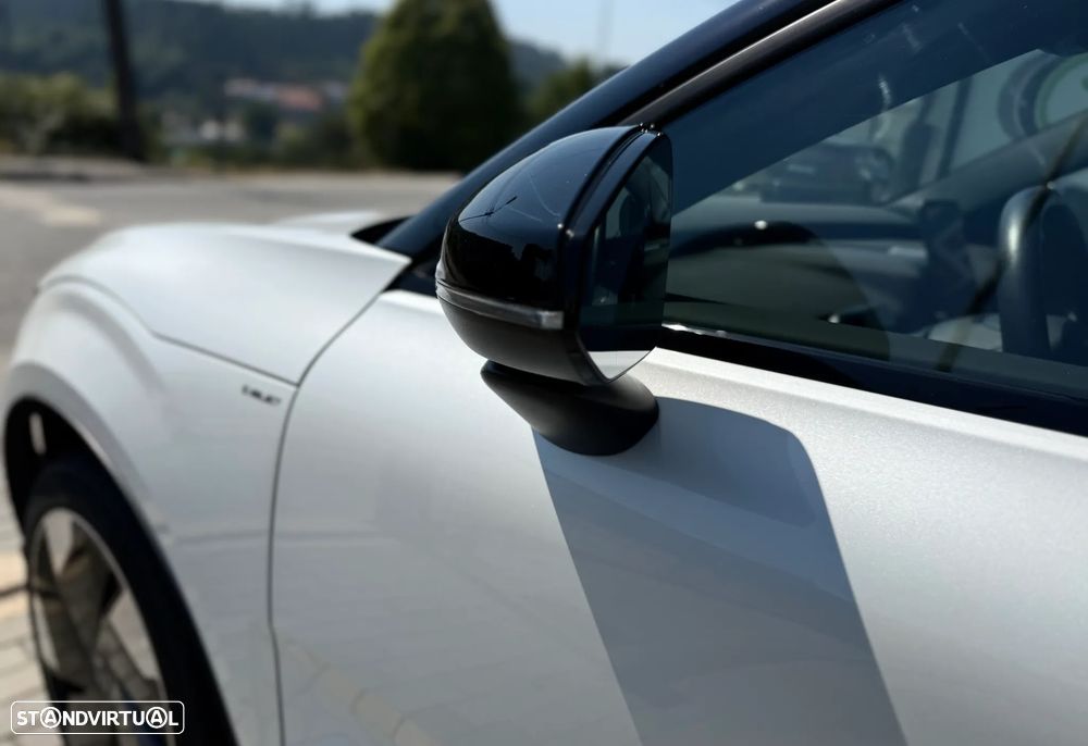Volvo EX 30 69 kWh Single Motor Extended Range Core — fotografia 16