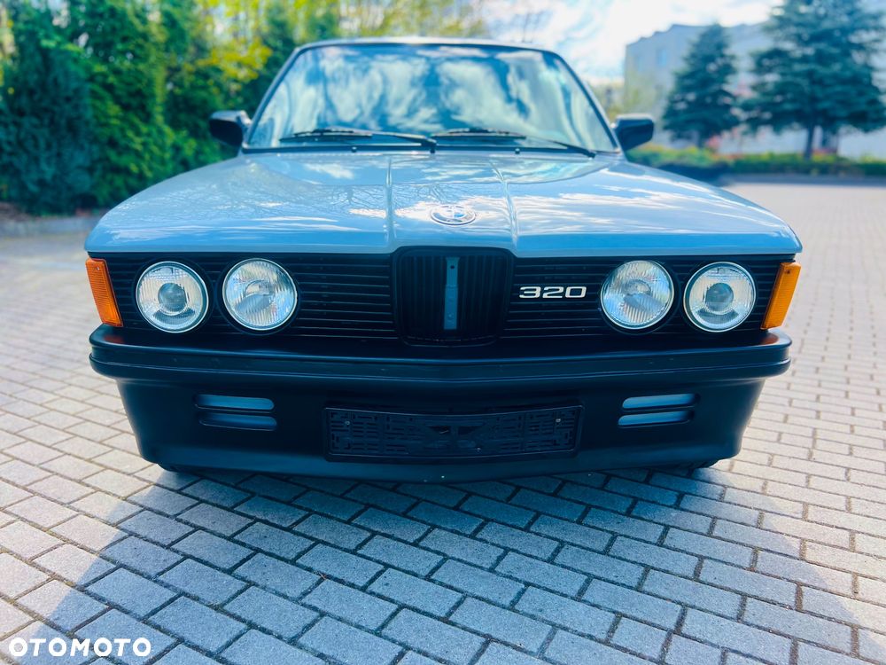 BMW Seria 3 - 12