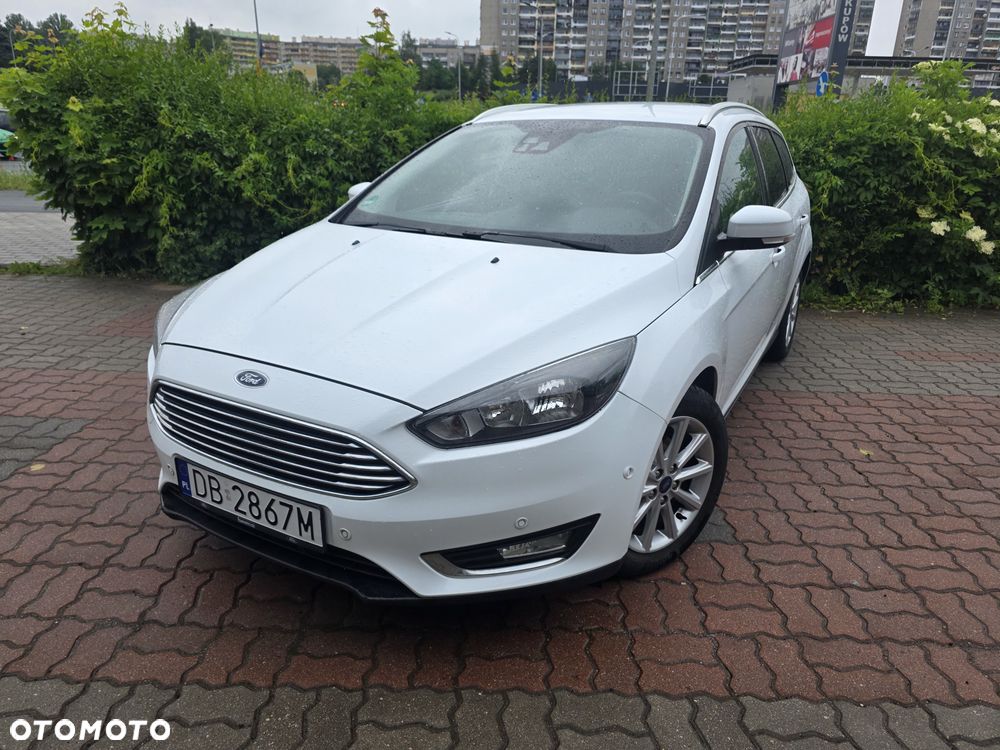 Ford Focus 1.0 EcoBoost STart-Stopp-System TITANIUM DESIGN - 1