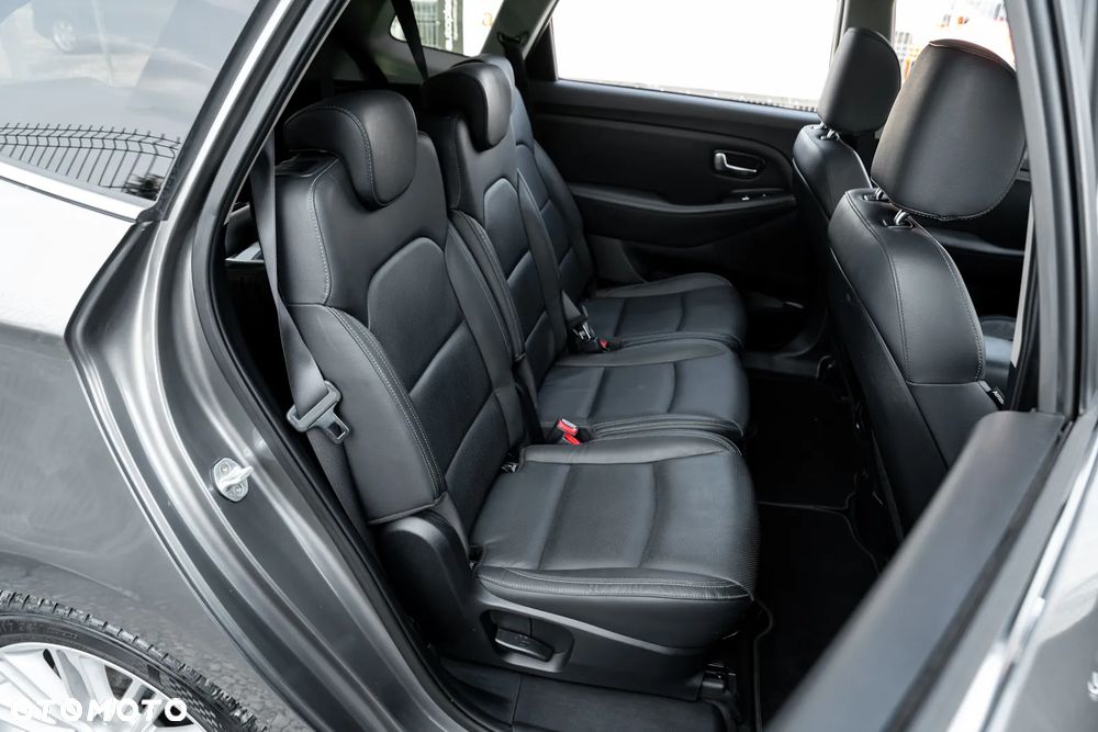 Kia Carens 1.6 GDI S 7os - 22