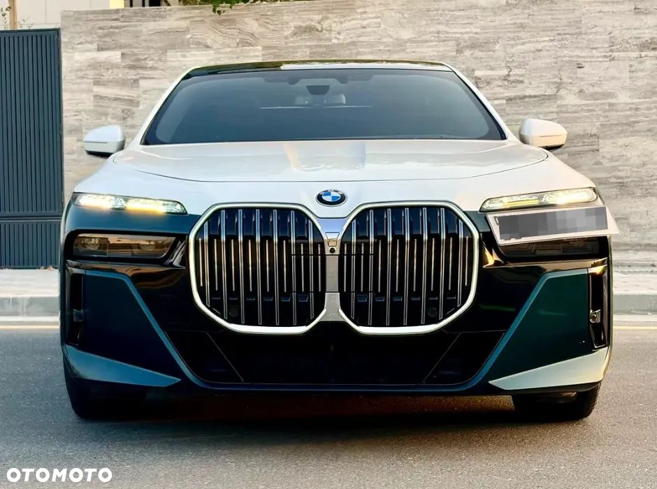 BMW Seria 7 740Li xDrive sport - 10
