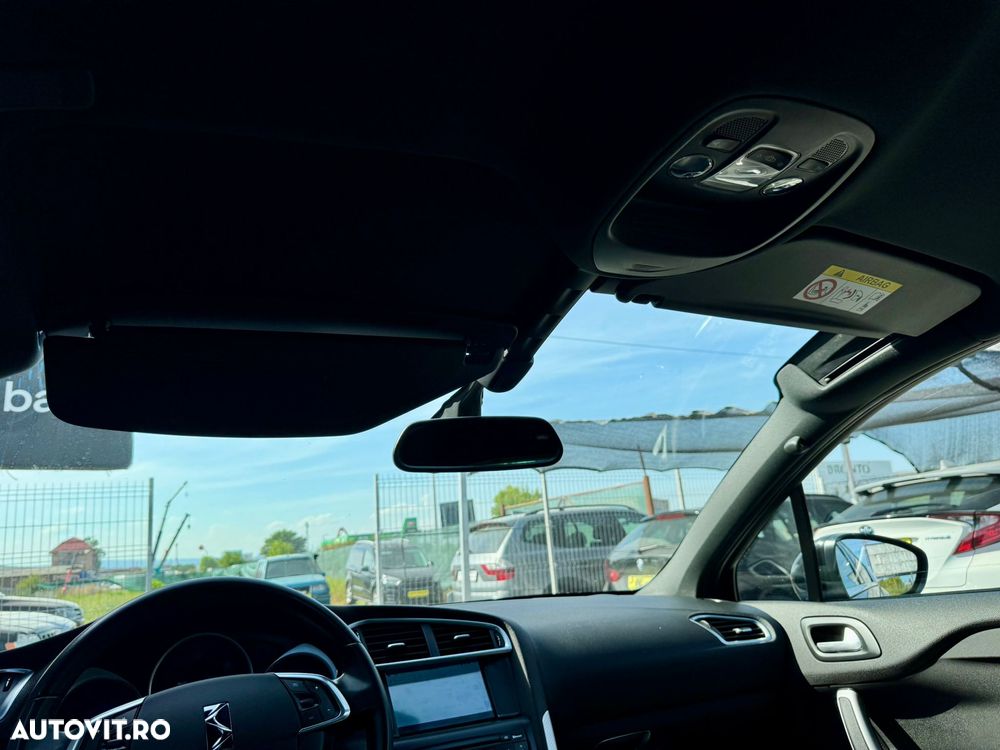 Citroën DS4 PureTech 130 Stop&Start Urban Show - 20