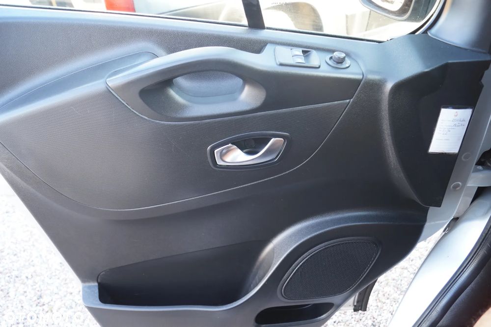 Renault Trafic - 19