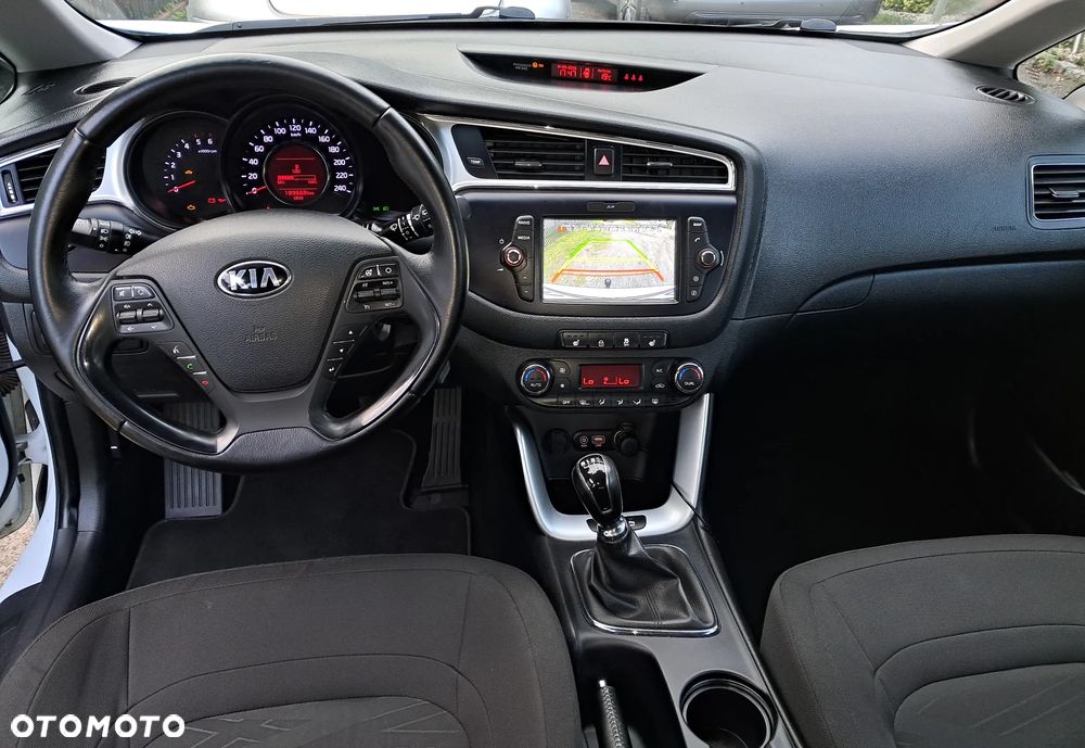 Kia Ceed - 5