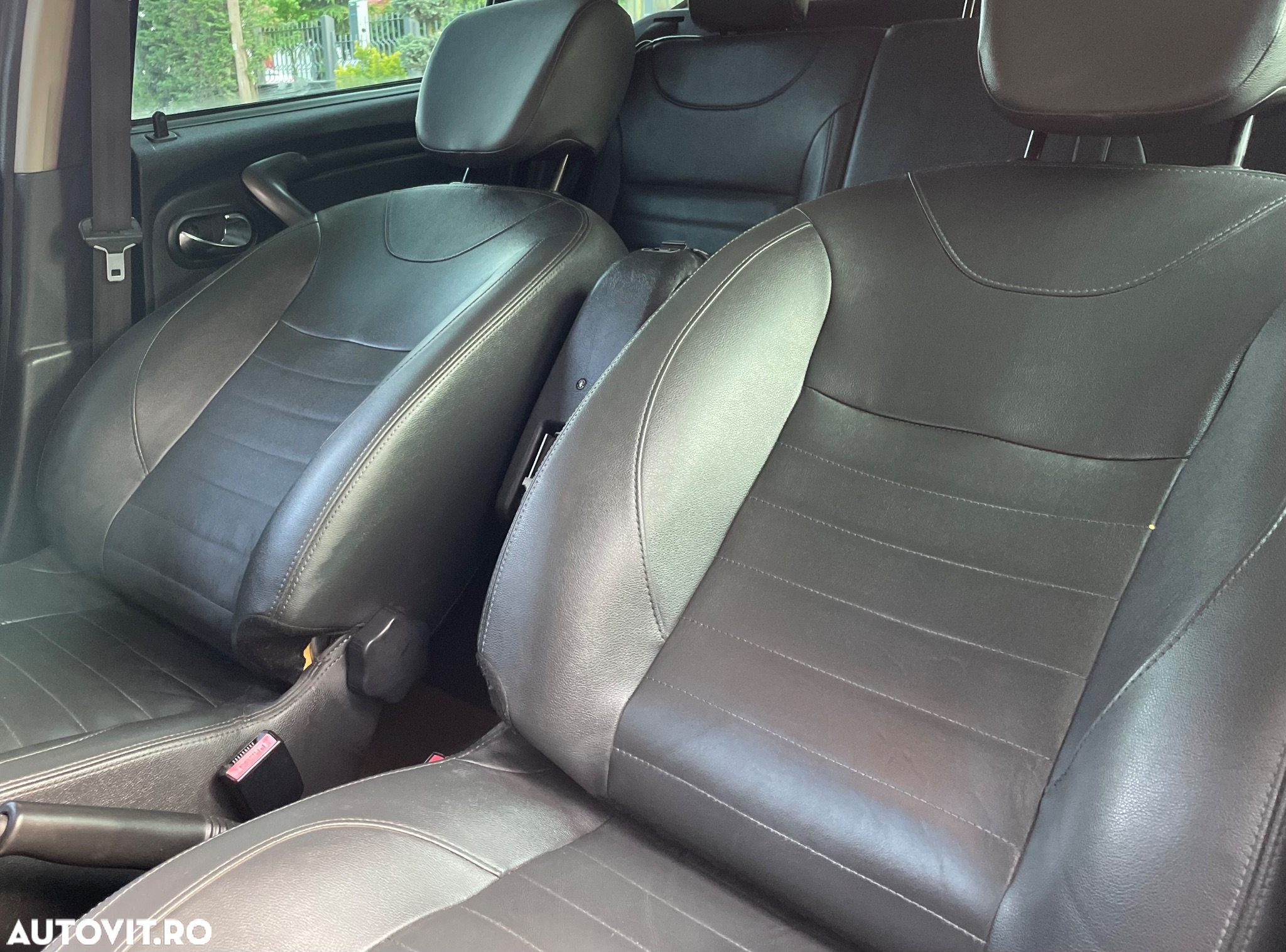 Dacia Duster dCi 110 FAP 4x4 Prestige - 16