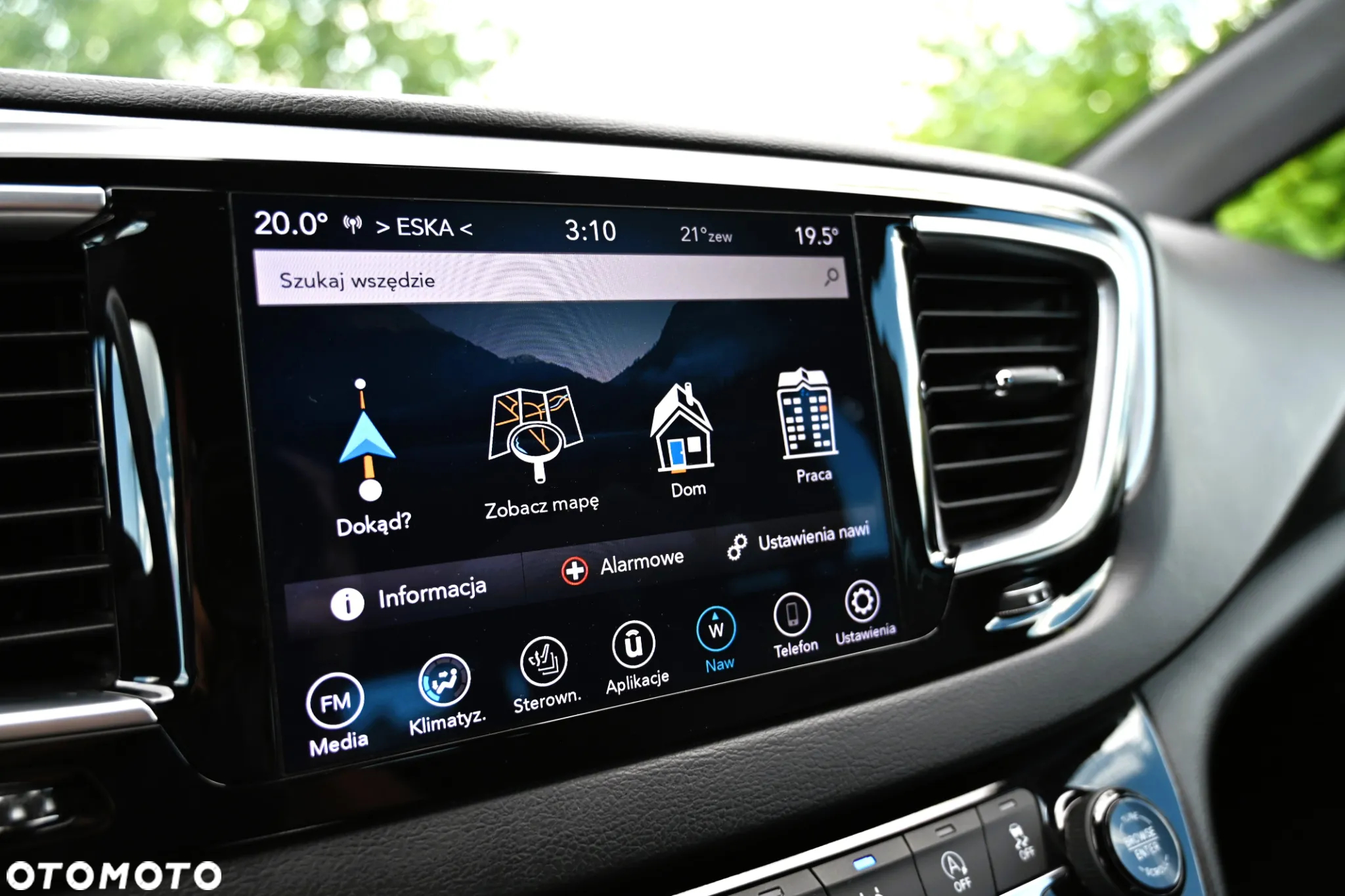 Chrysler Pacifica - 25