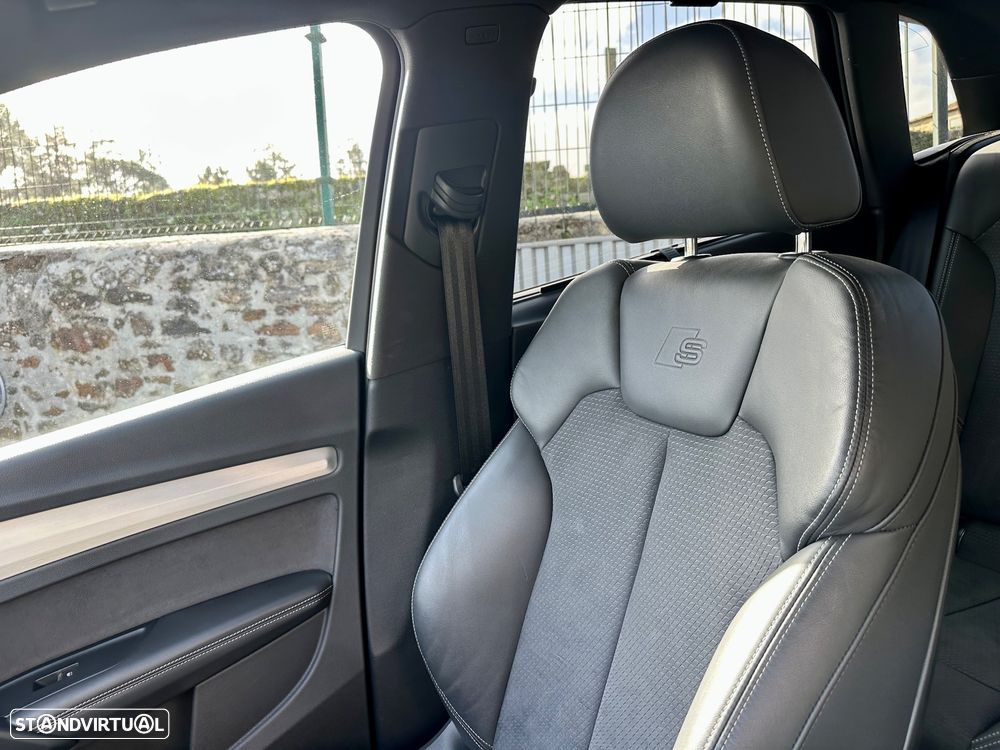 Audi Q5 55 TFSIe quattro S tronic S line - 37