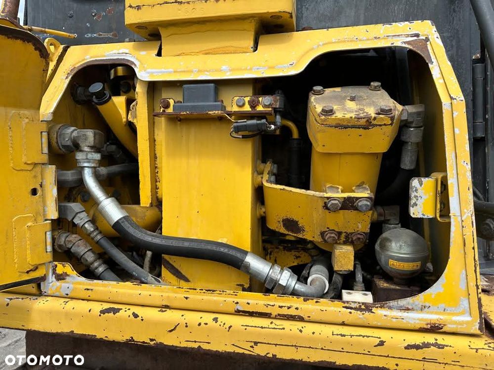 Komatsu D65PX-15 - 22
