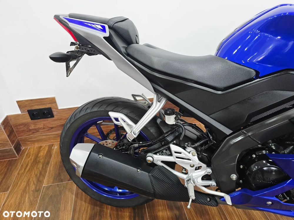 Yamaha YZF - 9