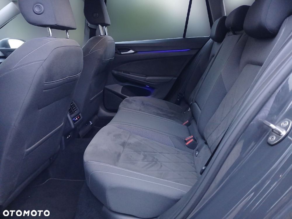 Volkswagen Golf Variant - 14