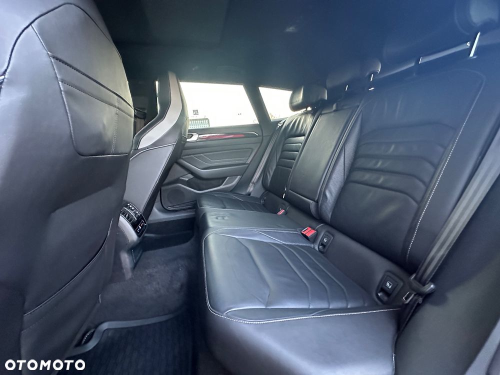 Volkswagen Arteon 2.0 TDI SCR 4Motion DSG R-Line - 18