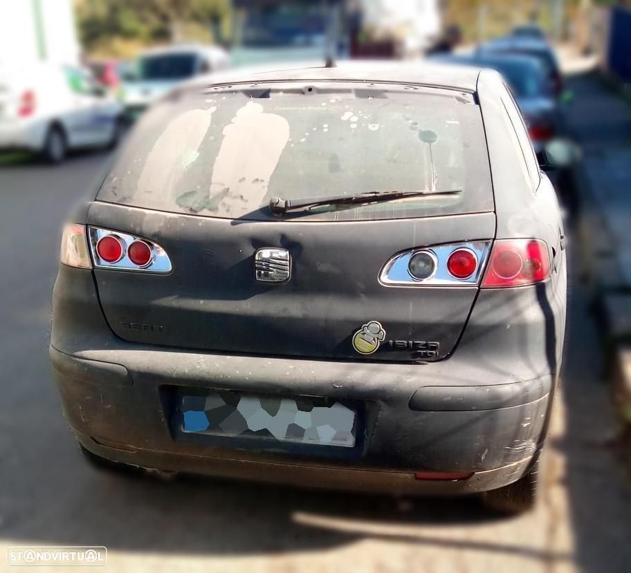 FAROLIM TRASEIRO DIREITO SEAT IBIZA 6L1 - 4