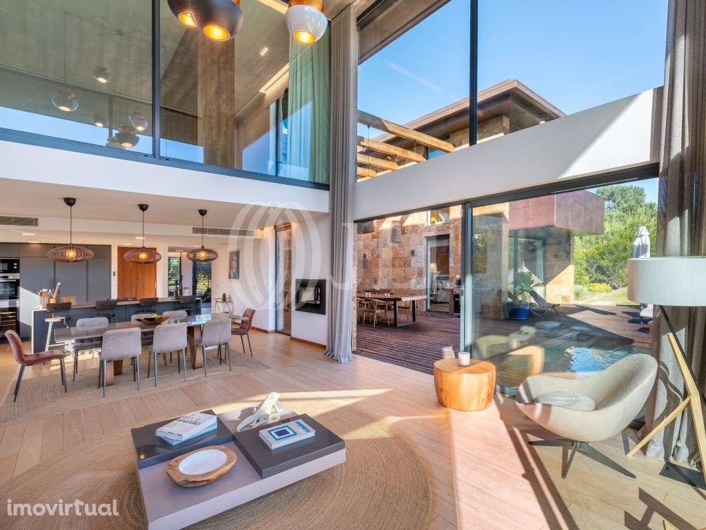 Moradia T4 com jardim e piscina em Troia - Grande imagem: 3/23