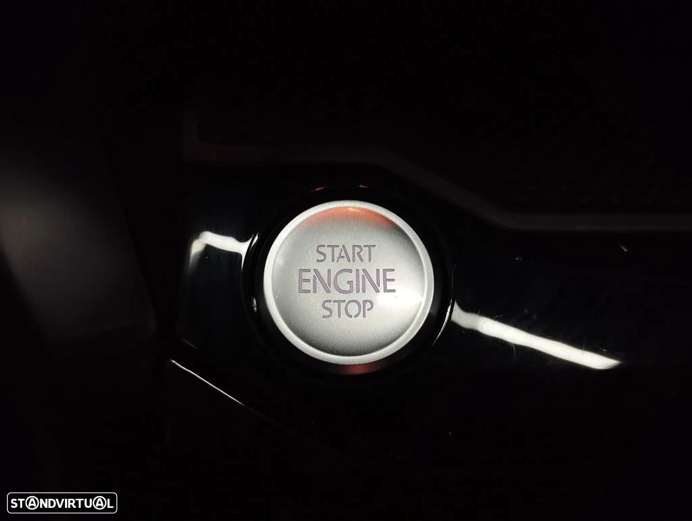 VW T-Roc 1.0 TSI Urban - 34