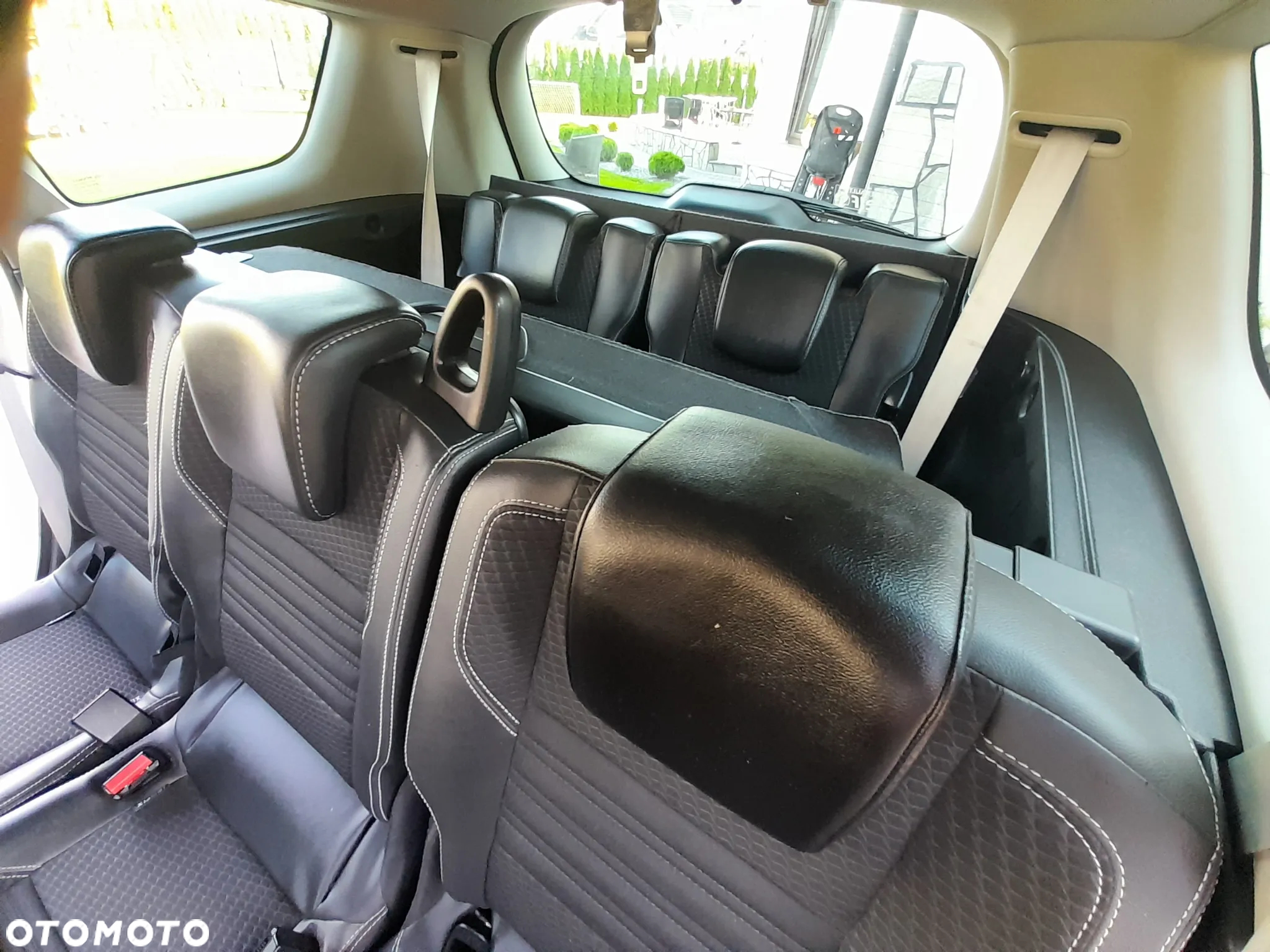 Renault Grand Scenic dCi 110 EDC Bose Edition - 26