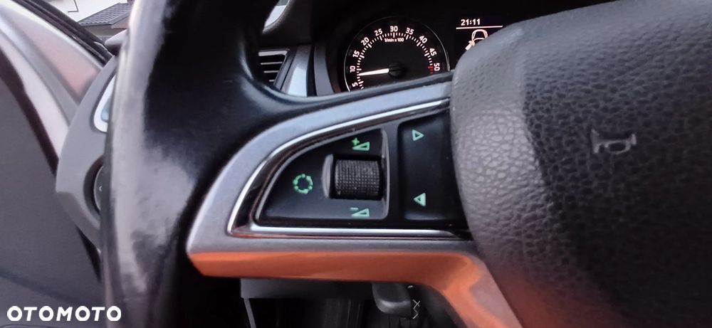 Skoda RAPID Spb 1.6 TDI DPF Elegance - 16