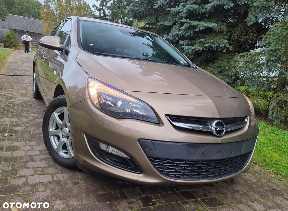 Opel Astra 1.4 Turbo Design Edition - 2