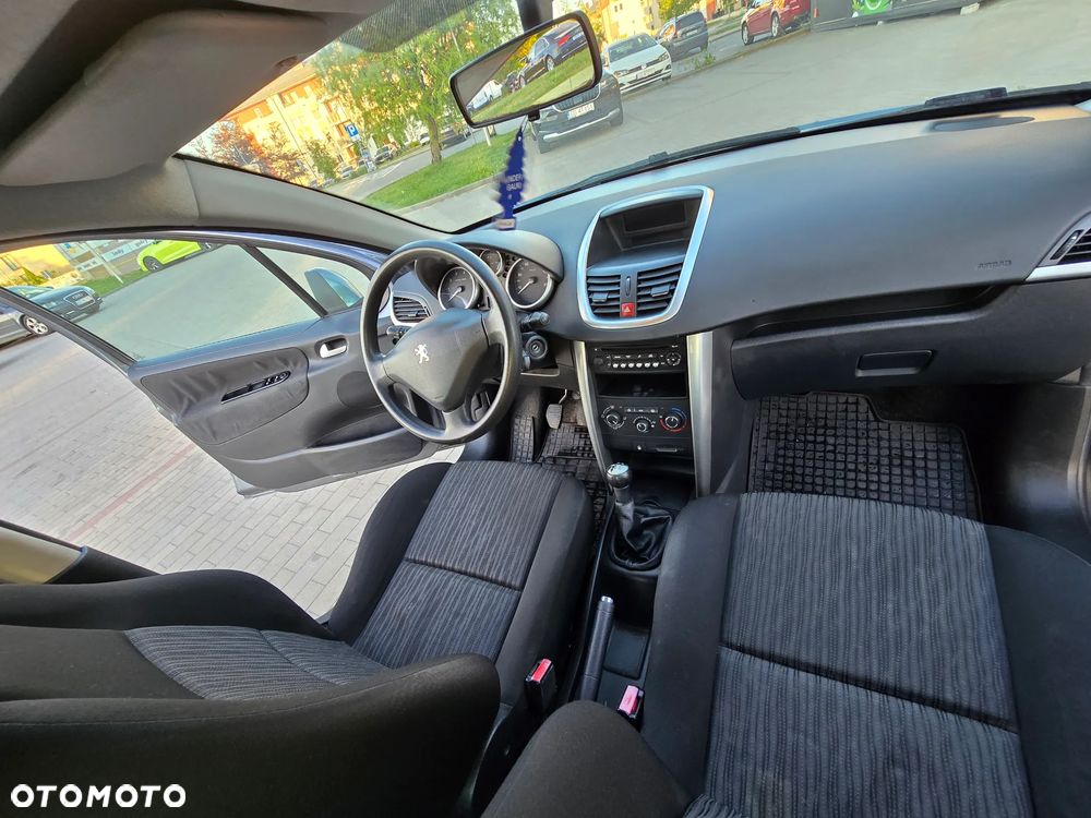 Peugeot 207 1.4 Trendy - 7
