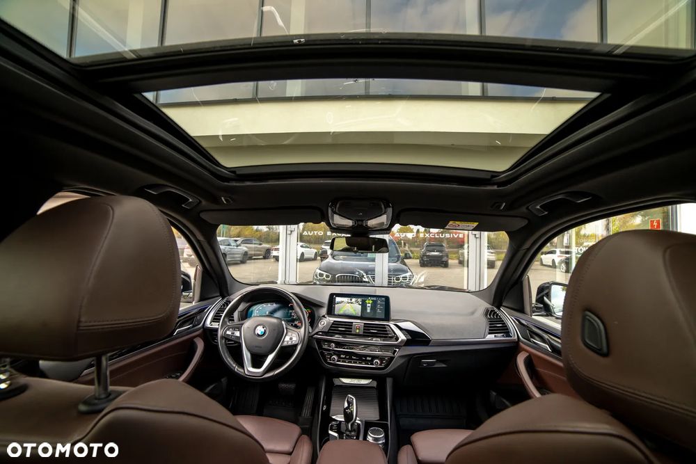 BMW X3 sDrive18d - 28