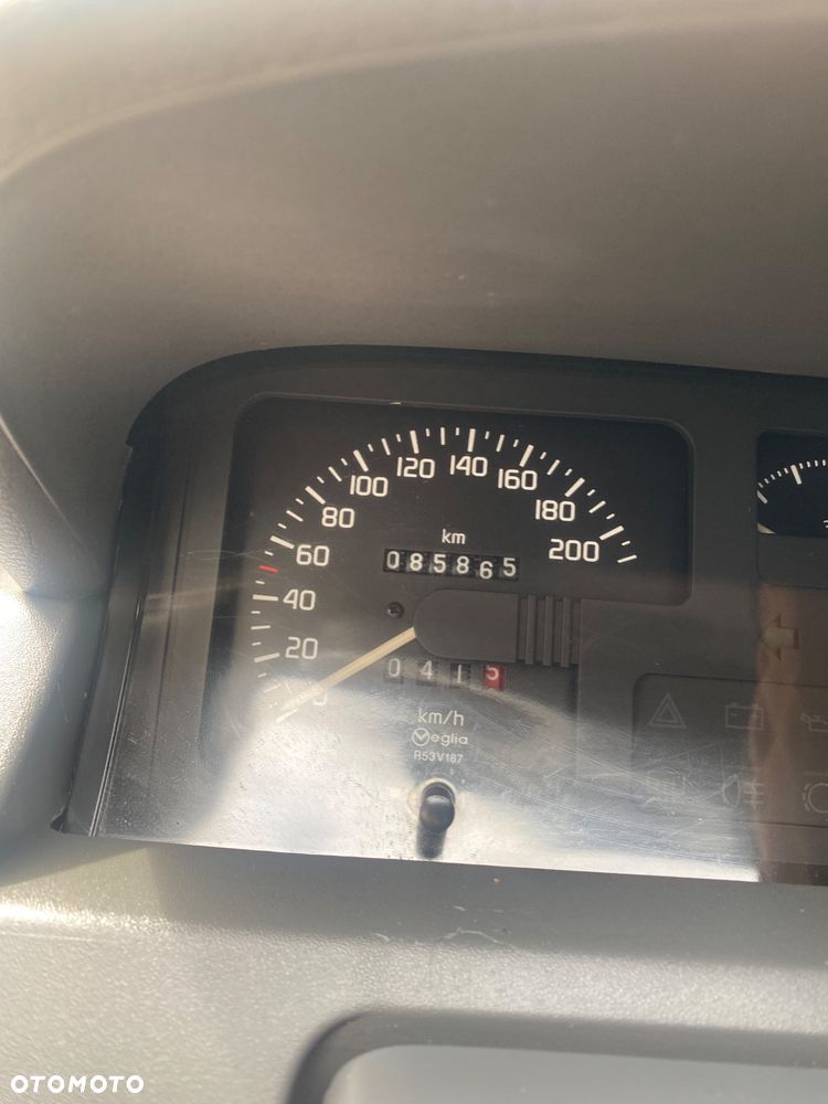 Renault Clio 1.2 - 9