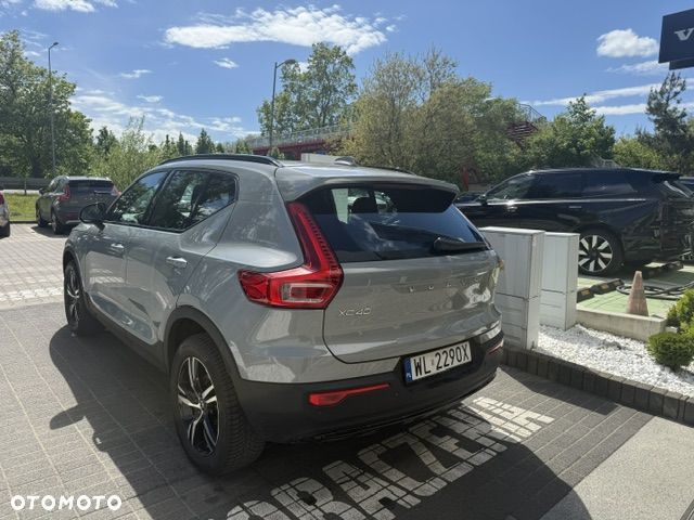 Volvo XC 40 B3 Plus Dark - 10