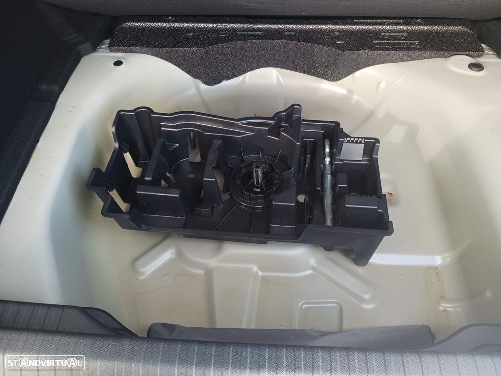 Citroën C4 1.2 Hybrid Plus e-DSC6 - 30