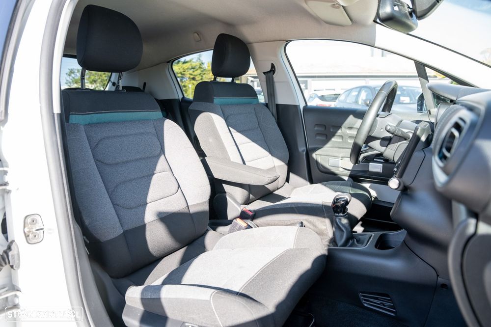 Citroën C3 1.2 PureTech Shine - 18