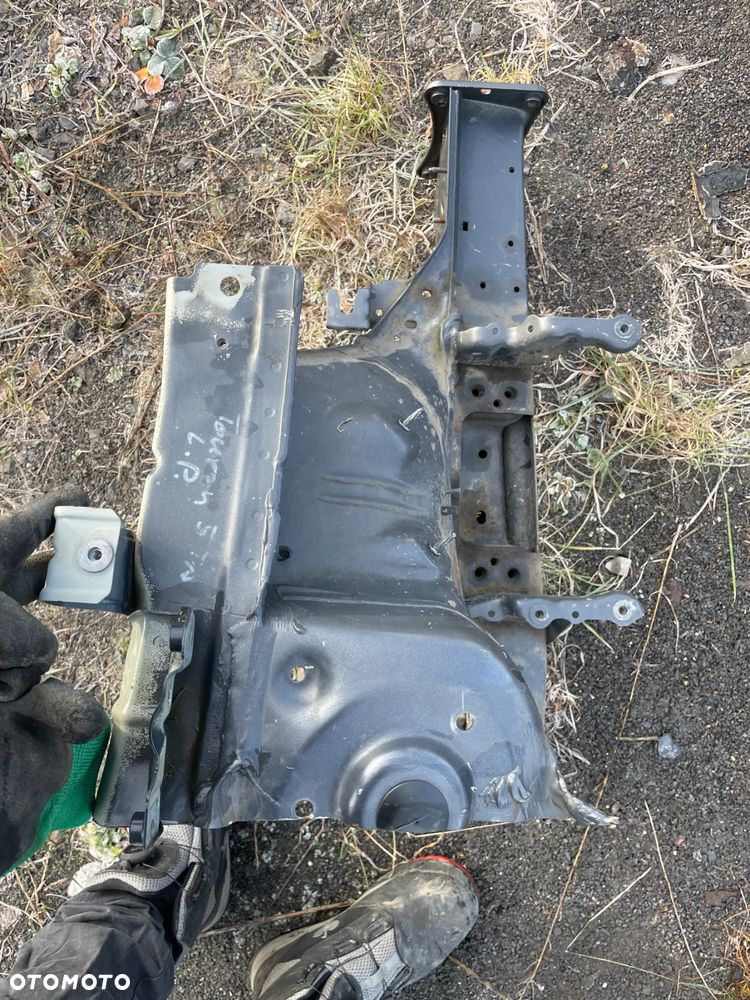 VW TOURAN III 5T ćwiartka lewy przód fartuch - 1