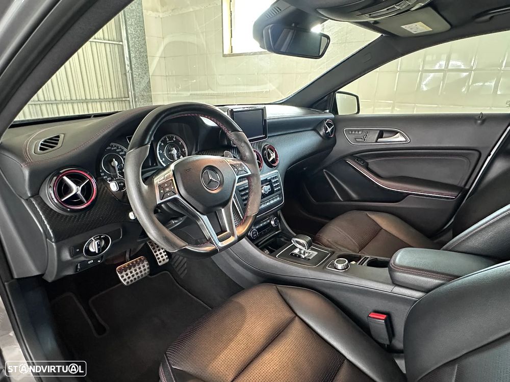 Mercedes-Benz A 45 AMG 4Matic Speedshift 7G-DCT - 8