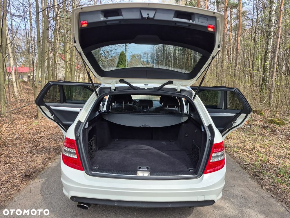 Mercedes-Benz Klasa C 220 CDI Avantgarde - 12