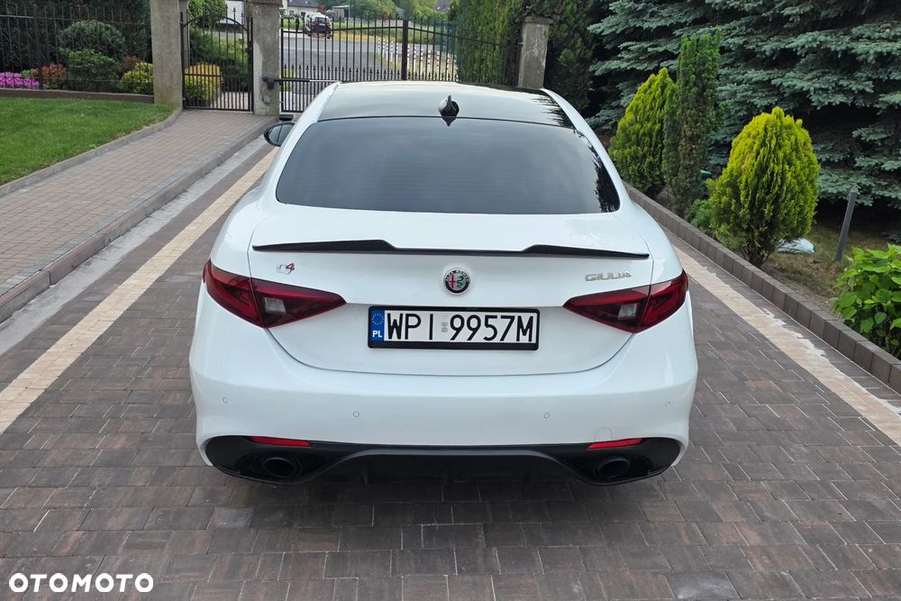 Alfa Romeo Giulia 2.0 Turbo Veloce Q4 - 19