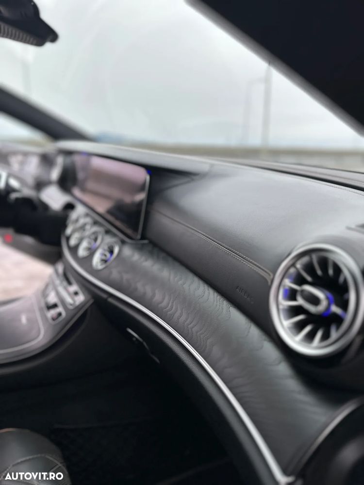 Mercedes-Benz CLS - 12