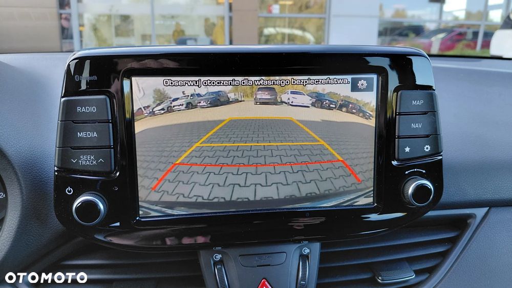 Hyundai i30 1.4 BlueDrive Go - 14