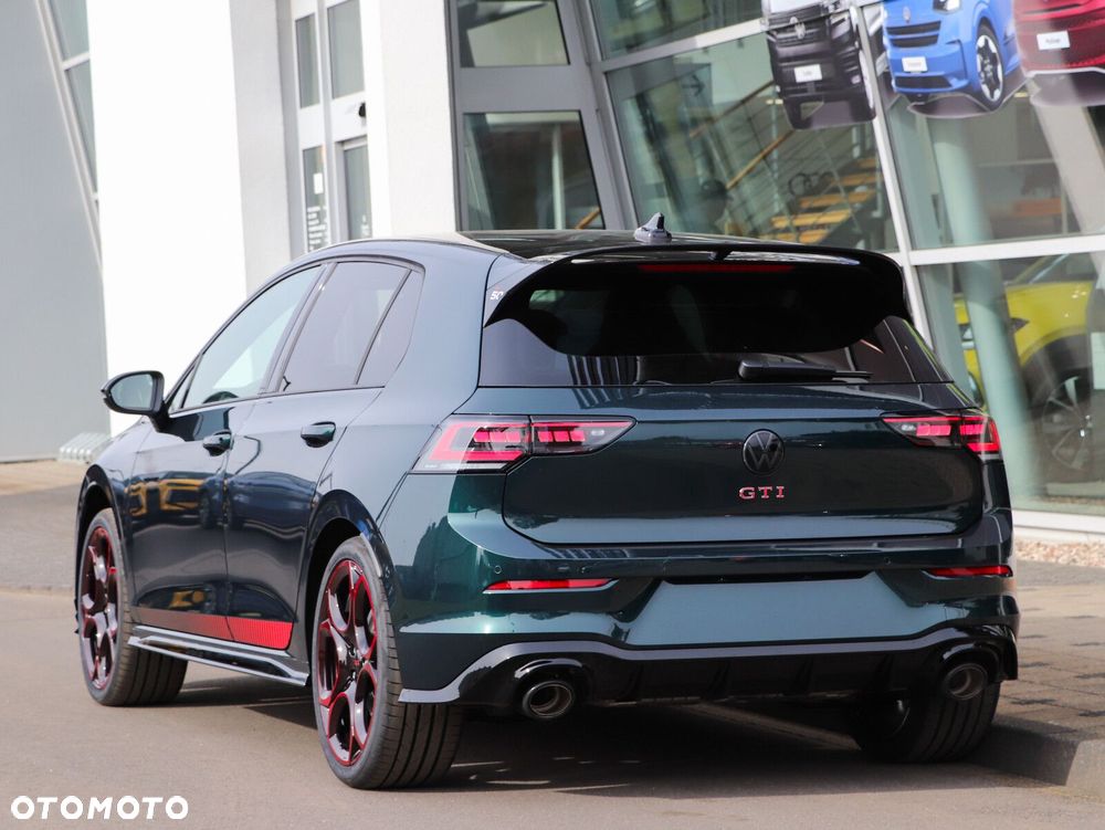 Volkswagen Golf - 4