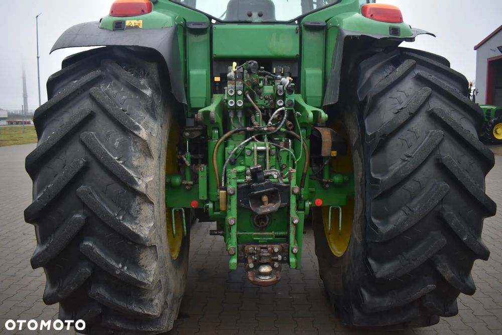 John Deere 7430 - 16