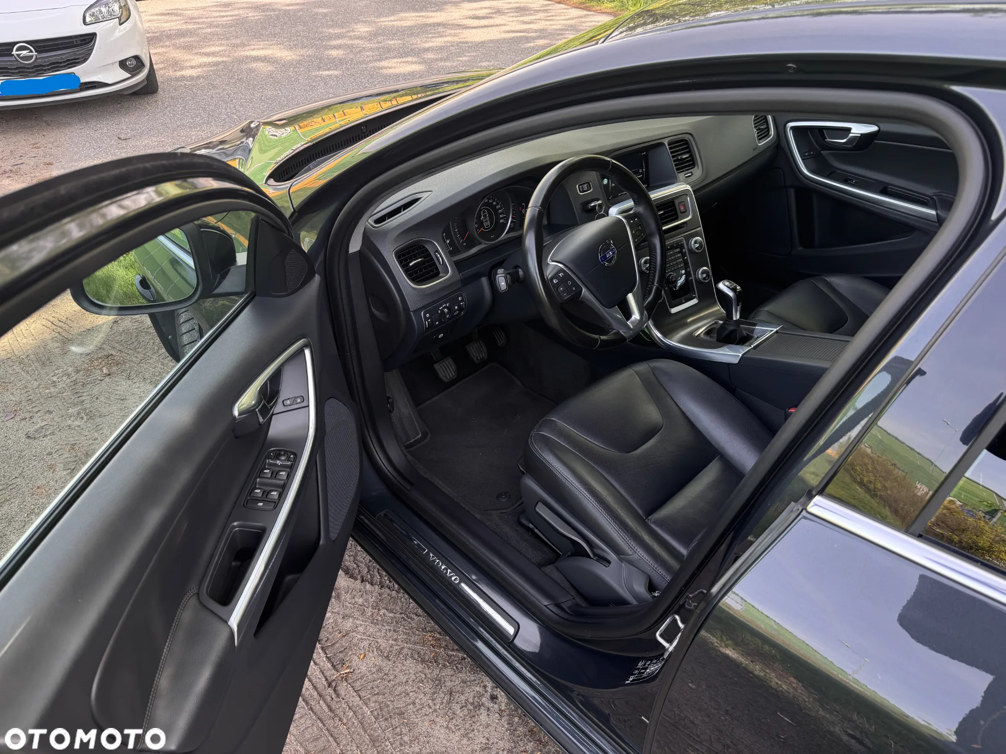 Volvo S60 D2 Drive-E Dynamic Edition (Momentum) - 11