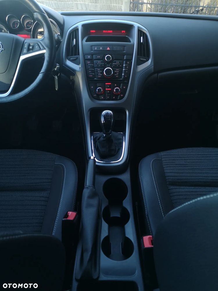 Opel Astra 1.4 T Enjoy - 18