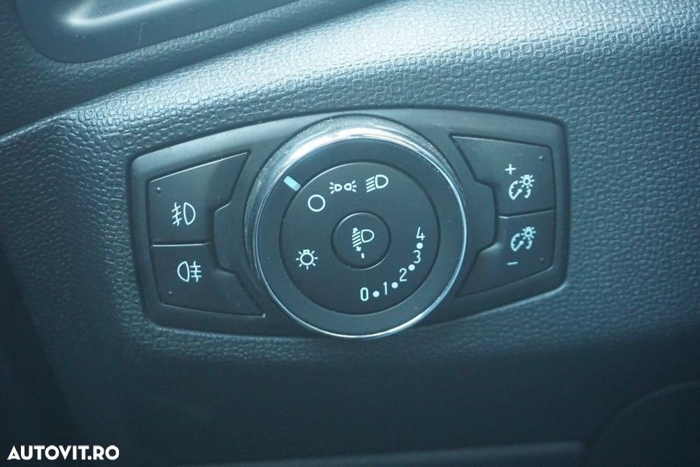 Ford EcoSport - 12
