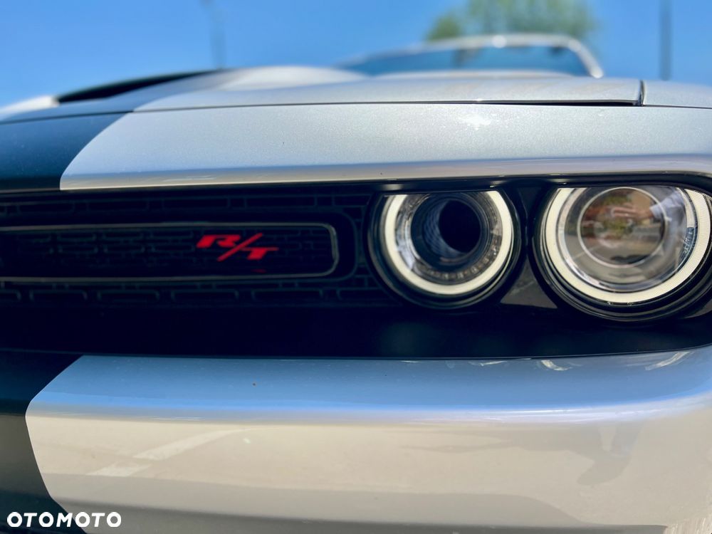 Dodge Challenger 6.4 Scat Pack - 22