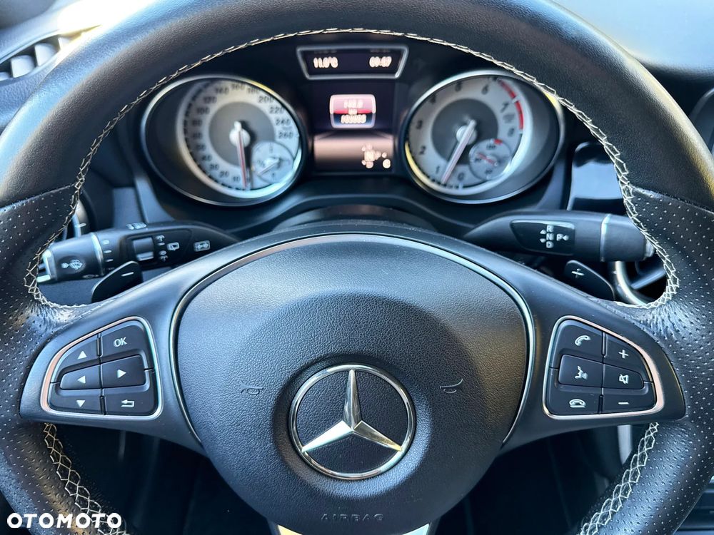Mercedes-Benz CLA - 24