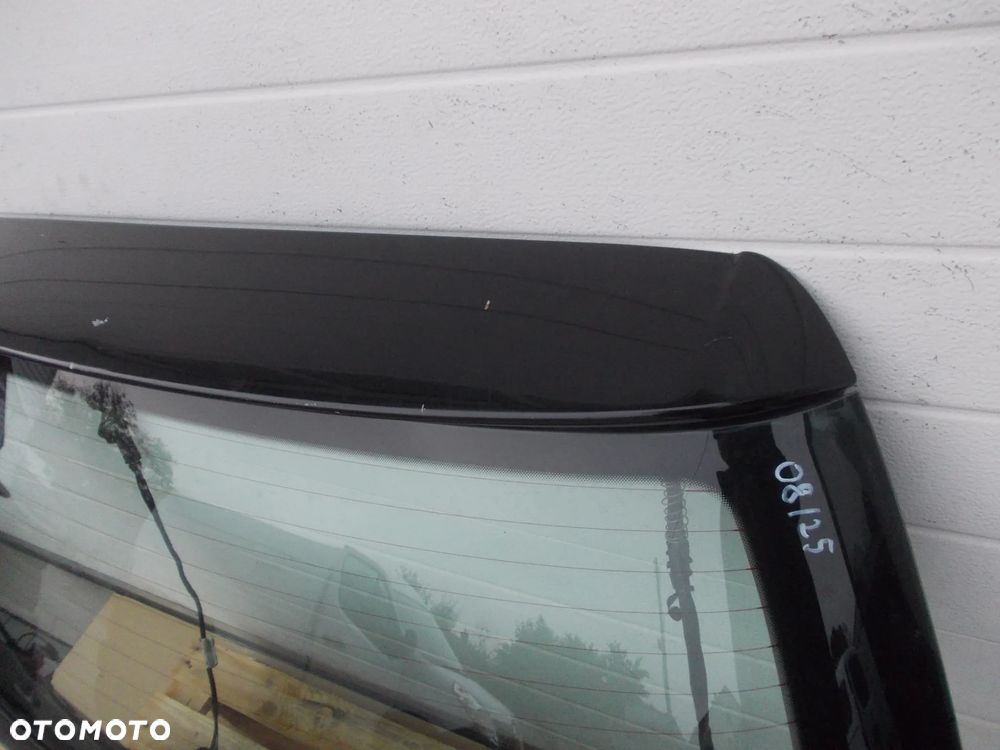 Klapa bagażnika tył VW Passat B6 kombi - 2