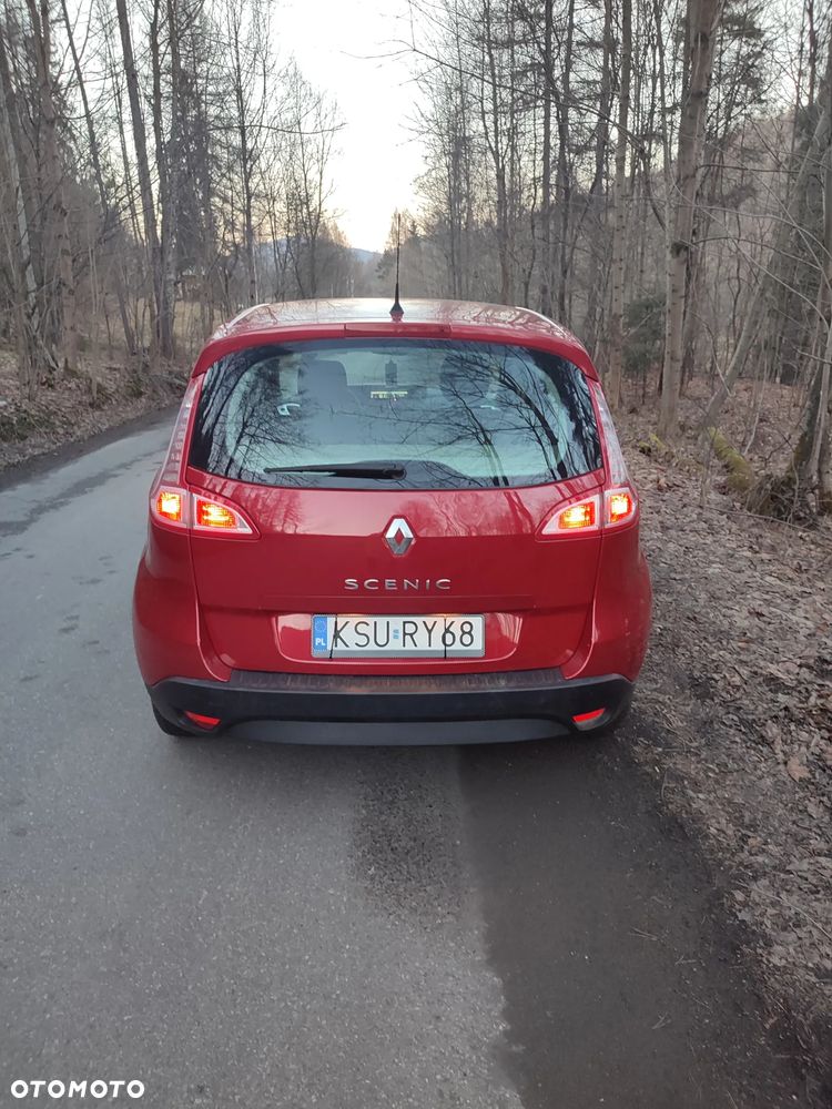 Renault Scenic 1.6 16V 110 Authentique - 9