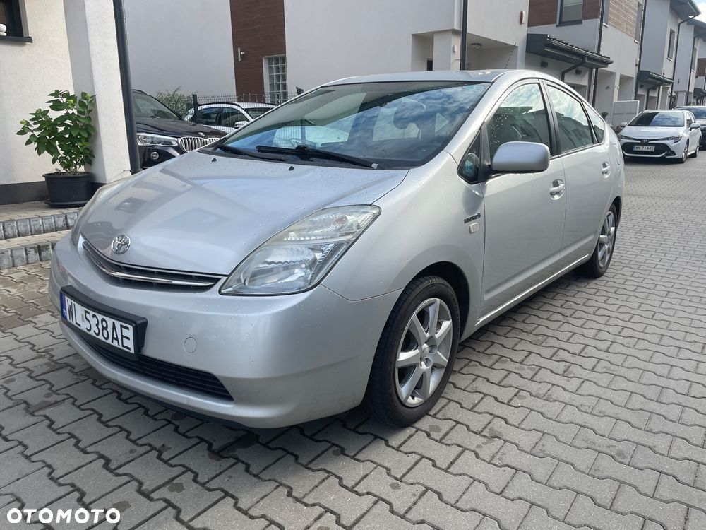 Toyota Prius (Hybrid) Sol - 1