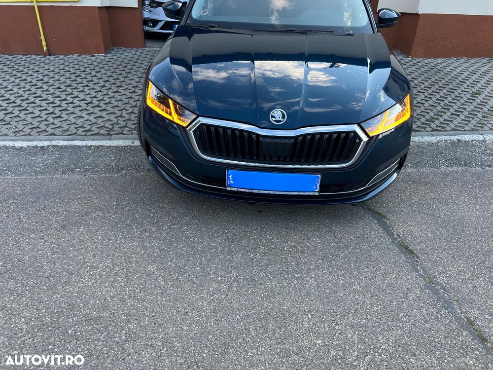 Skoda Octavia 2.0 TDI DSG Ambition - 2