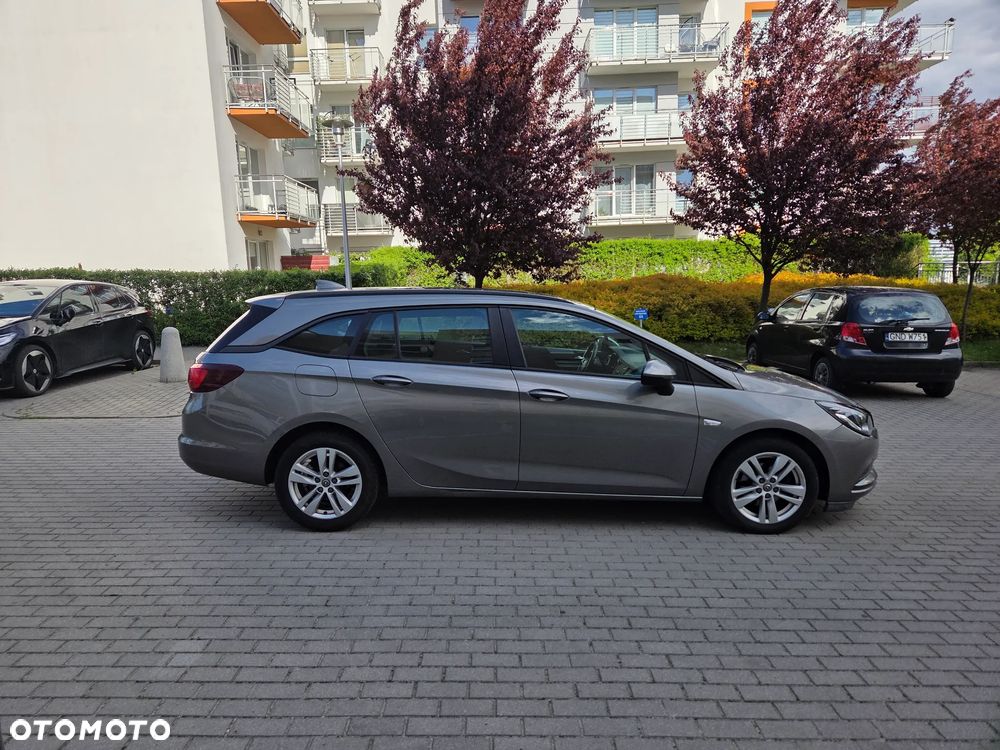 Opel Astra 1.6 CDTI Essentia S&S - 4