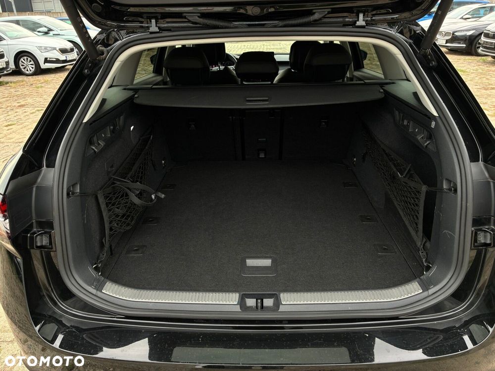 Skoda Superb 2.0 TDI SCR 4x4 Selection DSG - 34