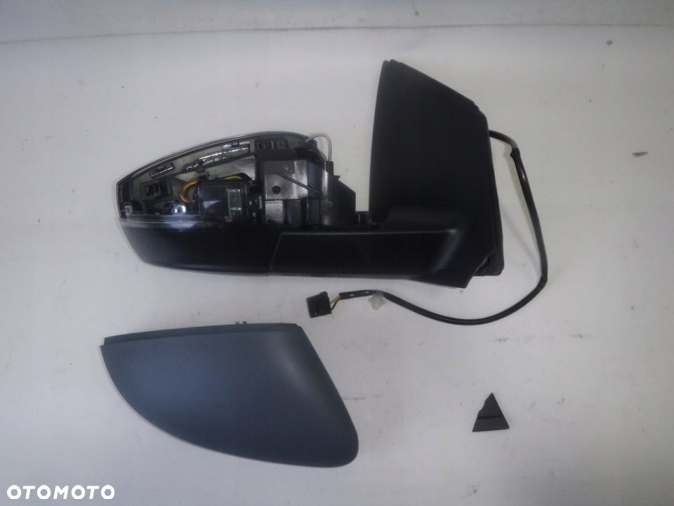 POLO 09R- 6R LUSTERKO PRAWA RĘCZNE + 2 PIN EU - 6